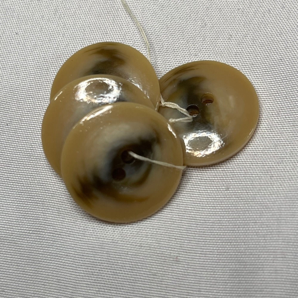 Set of 4 Tan Brown Marbled 2-Hole Buttons 0.75 Inch Tortoise Style Fasteners
